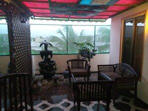 Interior - Hilton Bayview lnn (Karachi)