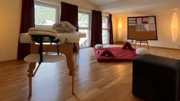 Sauna, baño de vapor, masajes deportivos y masajes