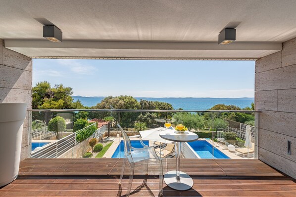 Outdoor dining - Villa Magnolia (Petrcane)