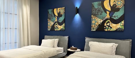 Design Apartment, 3 Bedrooms | 3 bedrooms, blackout drapes, iron/ironing board, free WiFi