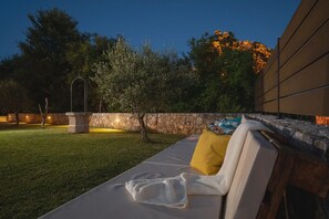 Villa | 4 bedrooms - Lulu in Dobrinj With 4 Bedrooms and 4 Bathrooms (Dobrinj)