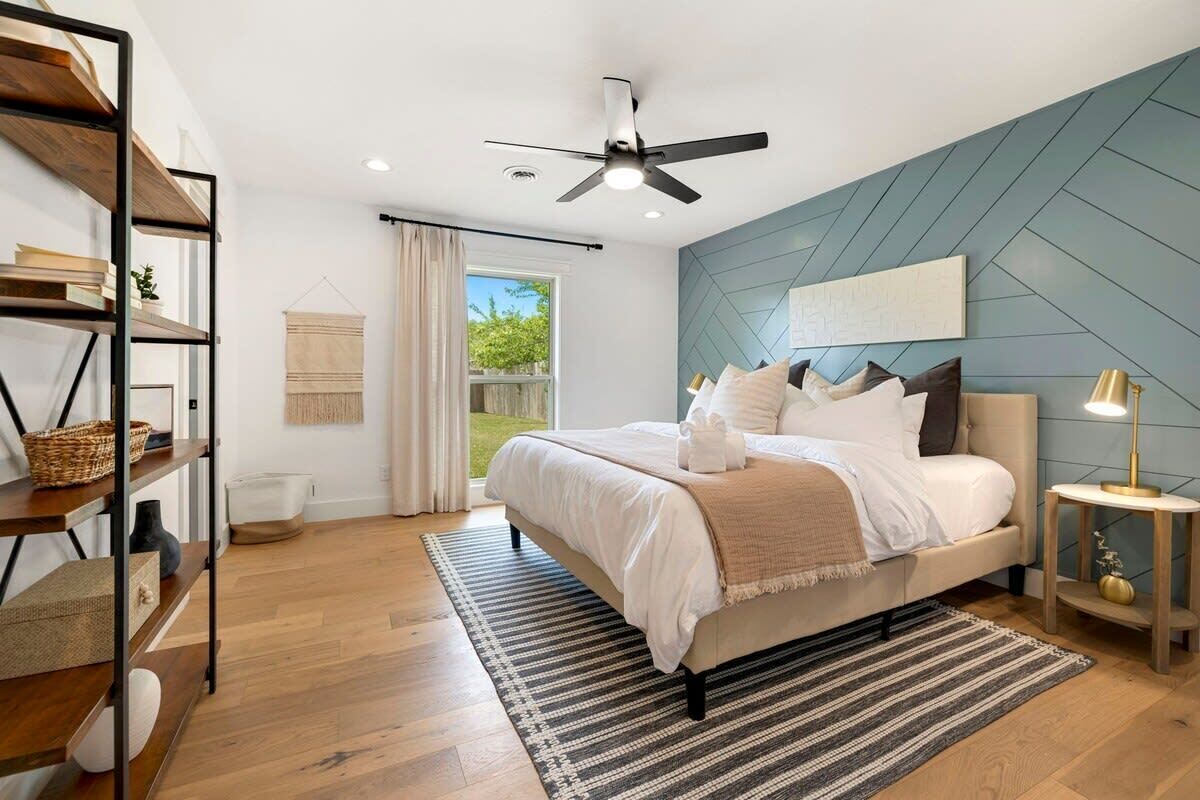 3 bedrooms, iron/ironing board, travel crib, WiFi