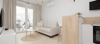 Modern Apartment with Balcony | Parking and Air Conditioning