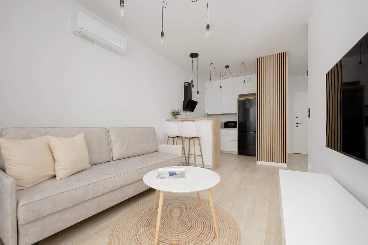TV, offices