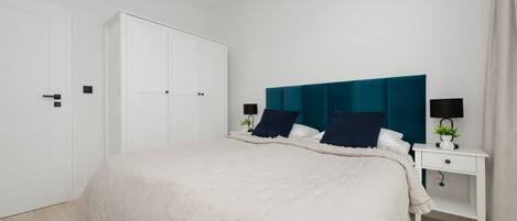 1 bedroom, iron/ironing board, travel crib, WiFi