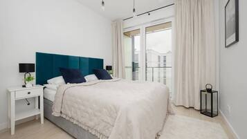 1 habitación, tabla de planchar con plancha, cuna de viaje y wifi