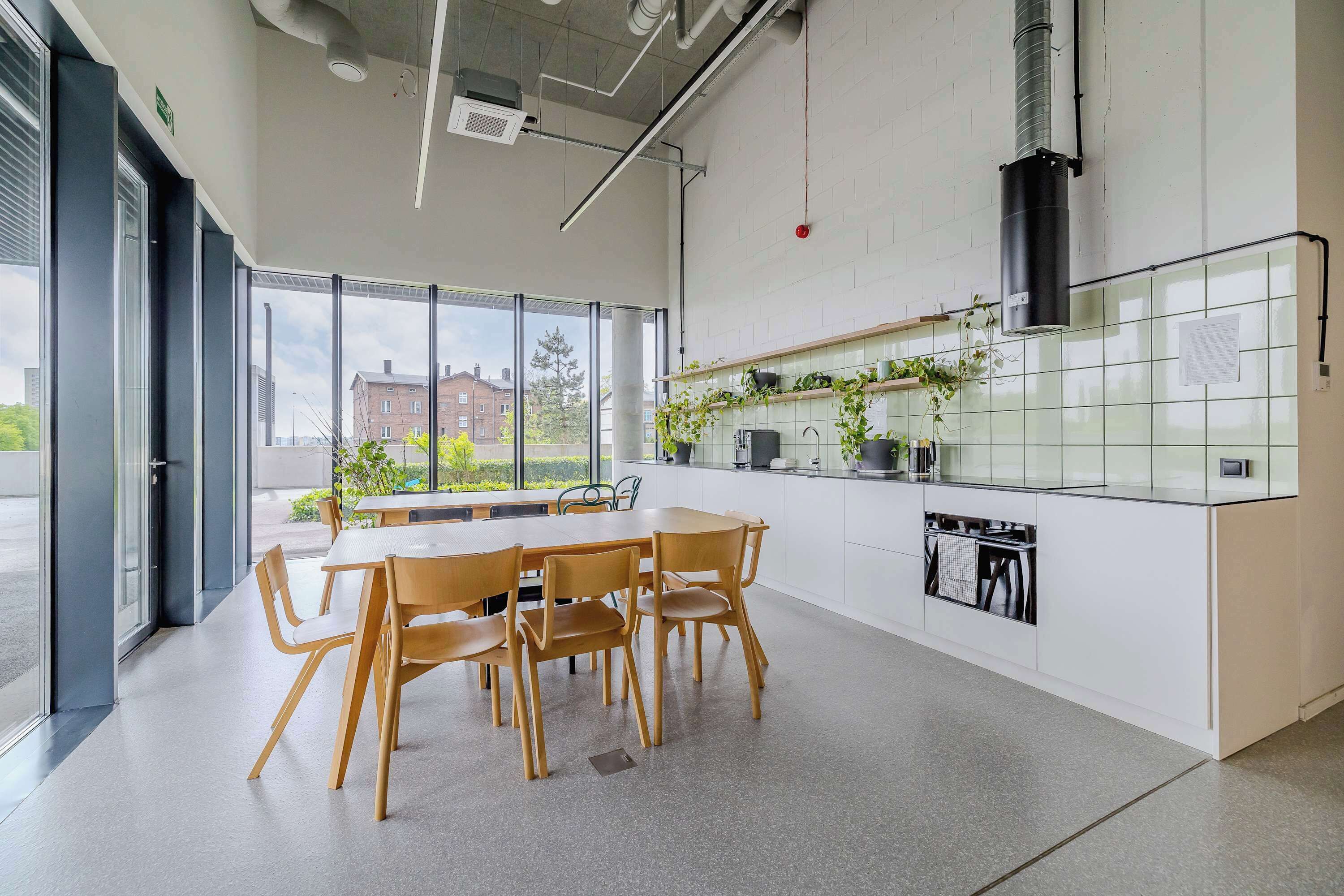 Refrigerador, horno, parrilla de estufa y lavavajillas 