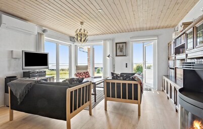 Gorgeous home in øster assels with WiFi