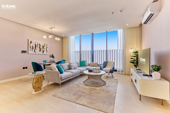 Apartment | Living area | 42-inch LCD TV with satellite channels, Netflix, streaming services