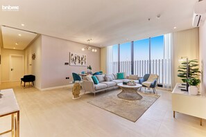 Appartement | Coin séjour | Télévision LCD de 42 pouces avec chaînes par satellite, Netflix