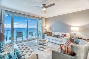 Smart TV - Seaside Stunner will Impress (Panama City Beach)