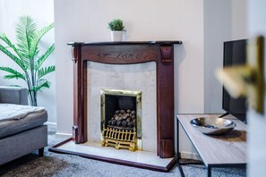 Televisi LED 42-inci dengan saluran TV digital dan Netflix