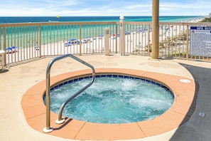 Outdoor spa tub - Beautifully Renovated condo with Large Balcony (Panama City Beach)