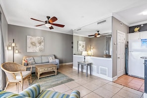 TV - Unwind in This Tropical Oasis! (Panama City Beach)