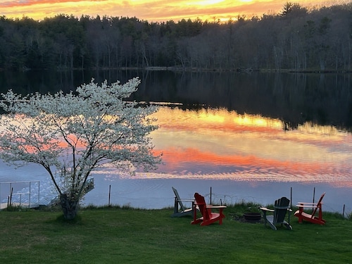 Relaxing Graham Lake Escape
