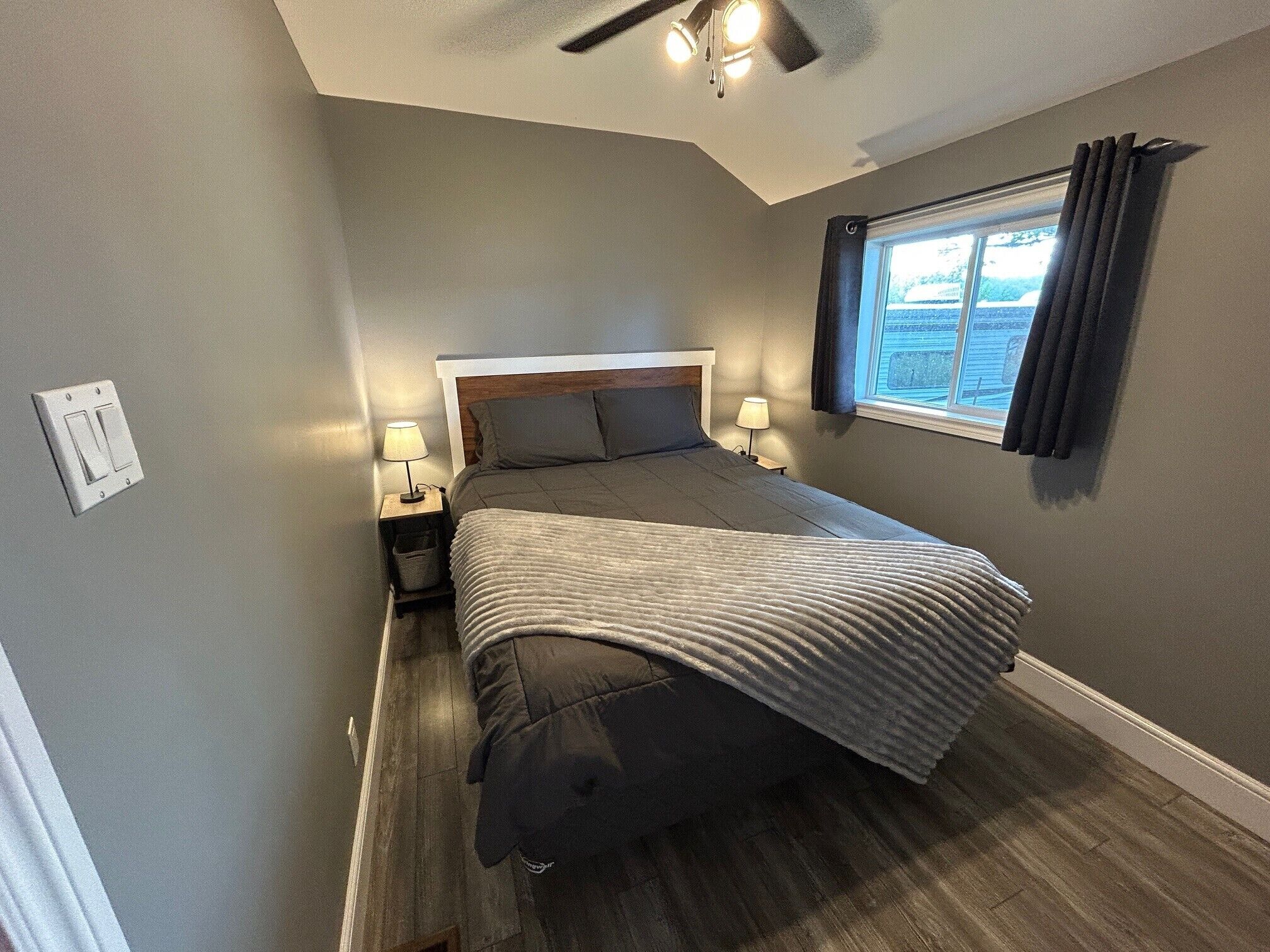 3 bedrooms, WiFi, bed sheets