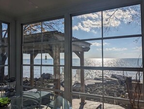 Dining - The Lakeside house, a retreat spot with Hot Tub (Essex)