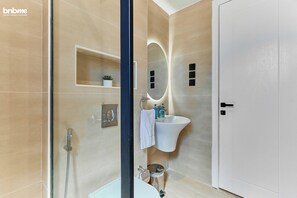 Apartment, 3 Schlafzimmer, Küche | Badezimmer