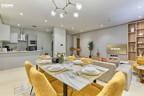 Apartment, 3 Bedrooms, Kitchen | In-room dining - bnbmehomes- Stay nr Granada Mall-32B4 (Riyadh)