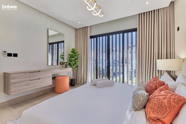 3 bedrooms, in-room safe, iron/ironing board, free WiFi