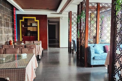 Yunxi Yard Hotel