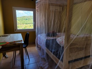 2 chambres, bureau, Wi-Fi gratuit, draps fournis