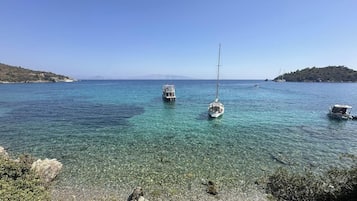 Perto da praia, areia branca