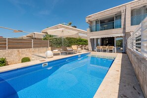 Una piscina climatizada