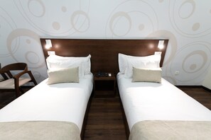 Free self-parking, free valet parking - Olympic Inn Casablanca (Casablanca)