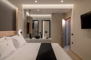 3 Schlafzimmer, Zimmersafe, Schreibtisch, Bügeleisen/Bügelbrett