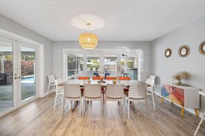 House, 5 Bedrooms | Dining - Private Villa With Pool And Sauna 5 Bedroom Home by RedAwning (Dania Beach)