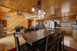 Dining - Panoramic View 6 Bedroom Cabin by RedAwning (Sevierville)