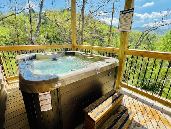 Private spa tub