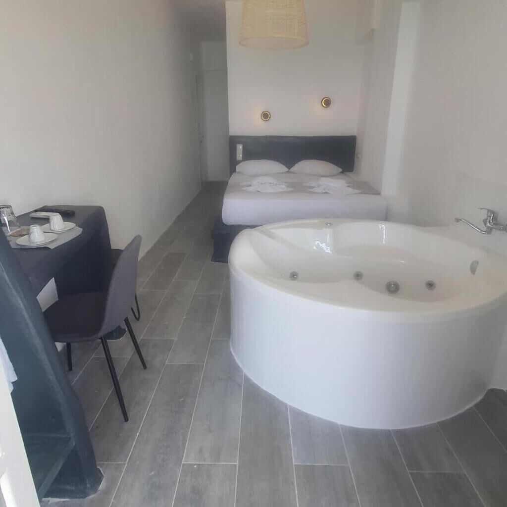 Cabin | 1 bilik tidur, meja, Wi-fi percuma, cadar katil 