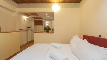 4 Schlafzimmer, Bügeleisen/Bügelbrett, WLAN, Bettwäsche