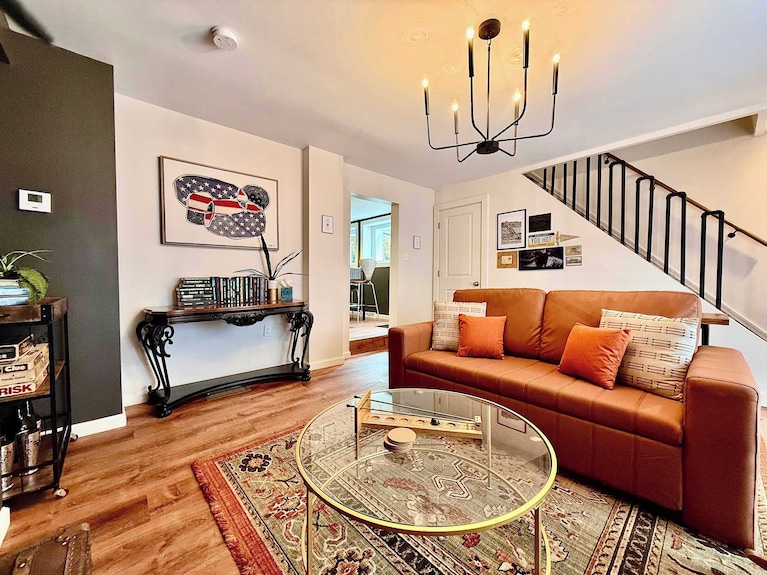 Off Street Parking Mins From Dt/stadiums - Pittsburgh