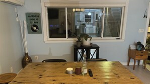 Dining - Family friendly, Pet Friendly House in Port Norfolk! Hidden Gem! (Boston)