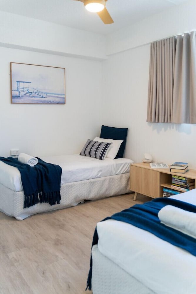 Burleigh Point Beach Vibes 2 bed - Gold Coast | Vrbo