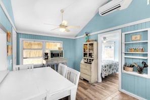 Dining - Salty Seahorse Bungalow | Walk to Beach | King Bed |Porch| Near Thomas Donuts (Panama City Beach)