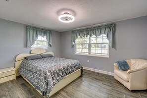 Interior - Waterfront Port Charlotte Home < 1 Mi to Beach! (Port Charlotte)