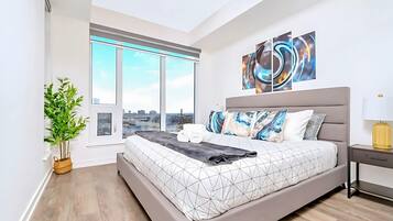 1 bedroom, desk, iron/ironing board, WiFi