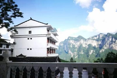 Guiyuan Villa
