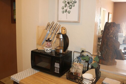 “Step into Timeless Charm: Discover the Vintage Sanctuary of Toledo, Oregon"