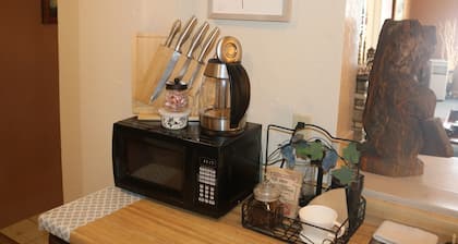 “Step into Timeless Charm: Discover the Vintage Sanctuary of Toledo, Oregon"