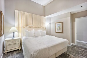 2 bedrooms, iron/ironing board, WiFi, bed sheets - Beautiful Sunrise~Sunset 1st floor views w/Parking (Panama City Beach)