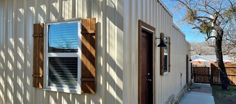 Modern furnished, fully-equipped Studio Appartment in School Neighborhood