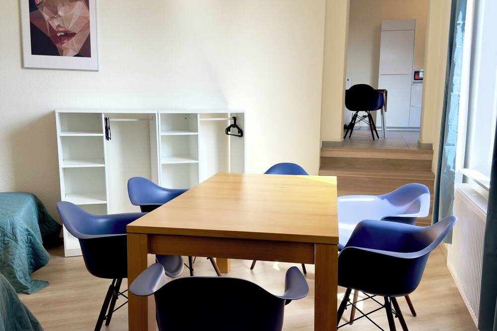 4 Rooms \/ Free Parking \/ 25 min to Düsseldorf