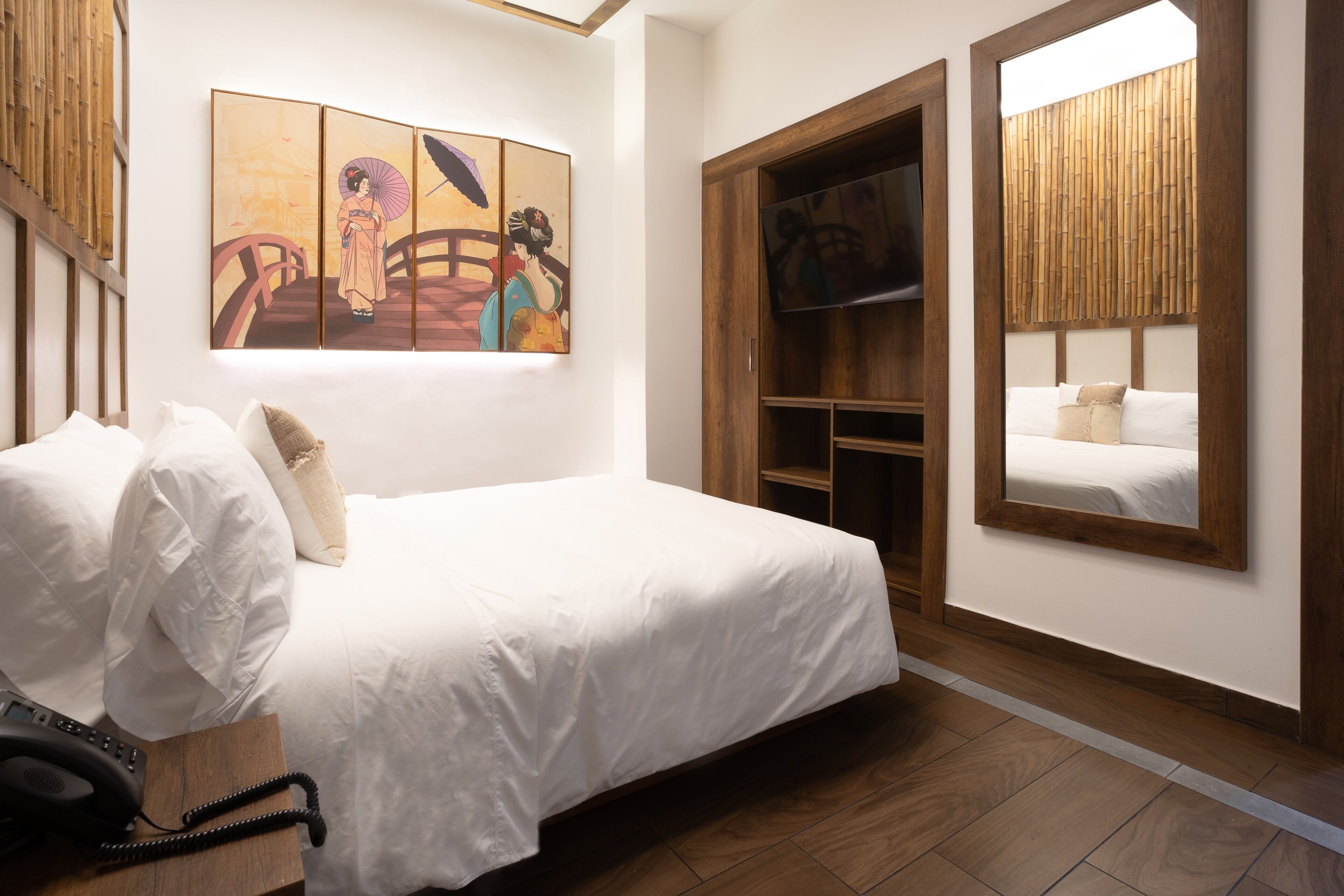 Premium bedding, WiFi (free), individually decorated, bed sheets