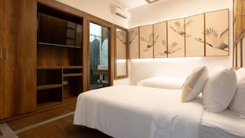 Twin Room | Premium bedding, individually decorated, free WiFi, bed sheets