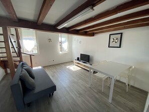 Fernseher